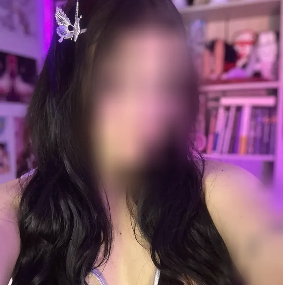 Anja, 26