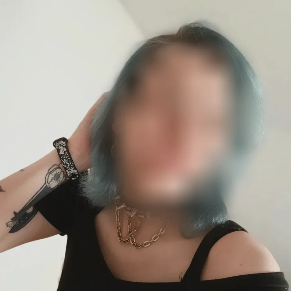Elena, 34