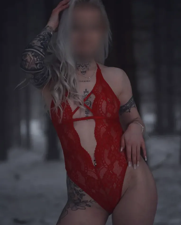 Hanna, 26