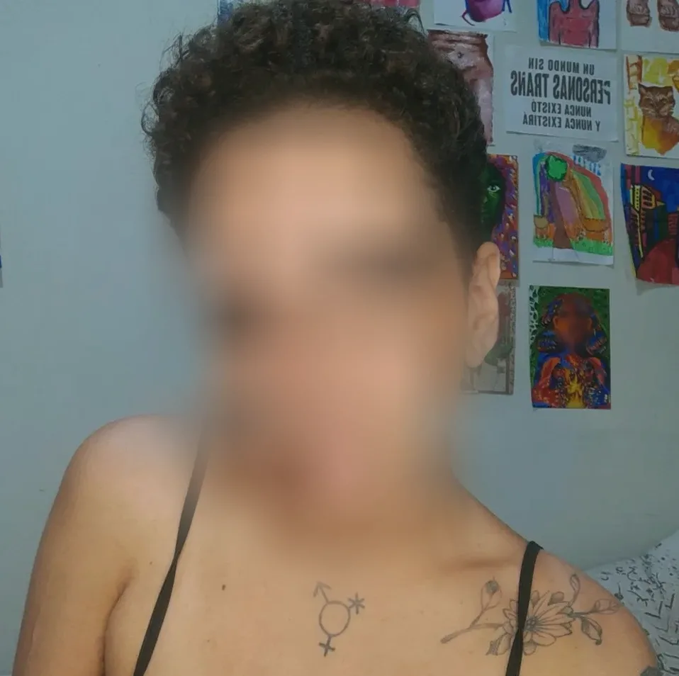 Janina, 26